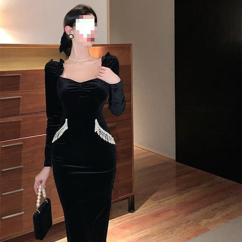 Load image into Gallery viewer, Puffy Sleeves Square Collar Pearl Bib Velvet Black Dress Dress
